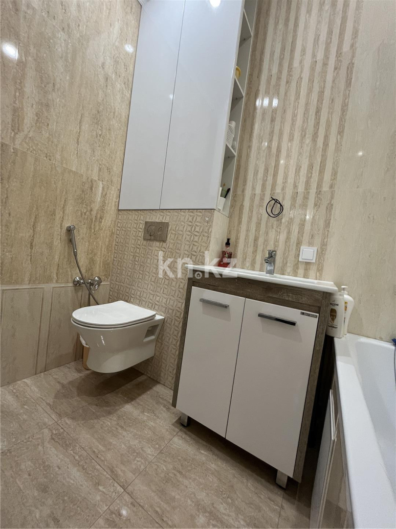 Продажа 2-комнатной квартиры, 64 м², ул. Ашимова, дом  21 - Продажа  двухкомнатных квартир в Караганде фото 20 из 29