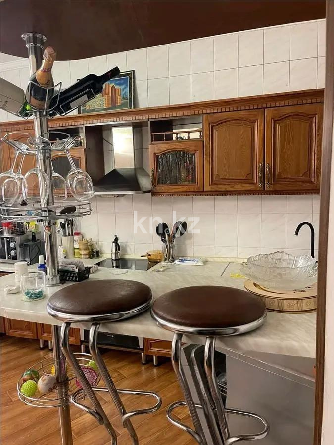 Продажа 4-комнатной квартиры, 104 м², ул. Толе би, дом  280 - Продажа квартир в Алматы фото 5 из 6