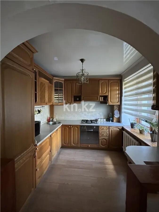 Продажа 5-комнатной квартиры, 101 м² в Караганде - фото 3