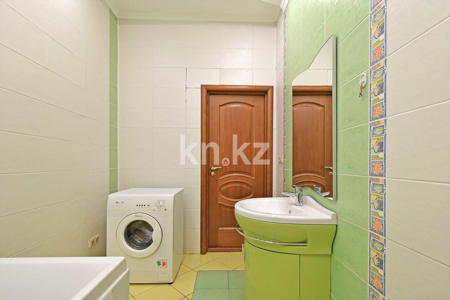 Продажа 4-комнатной квартиры, 241 м² в Алматы - фото 14