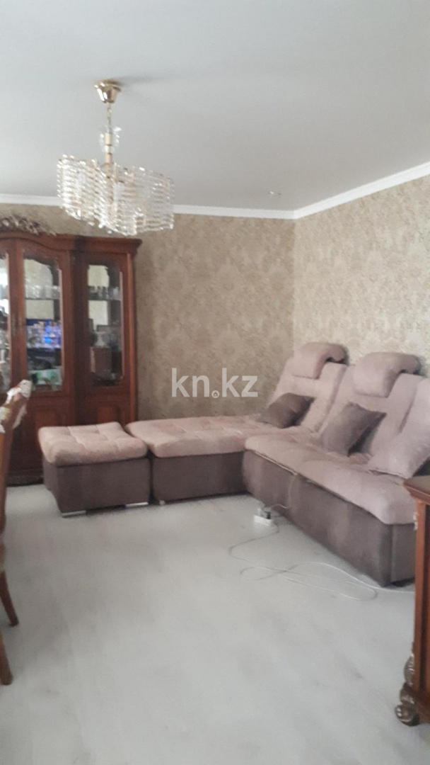 Продажа 5-комнатной квартиры, 119 м², ул. Аманжолова, дом  69 - Продажа квартир в Караганде фото 2 из 21