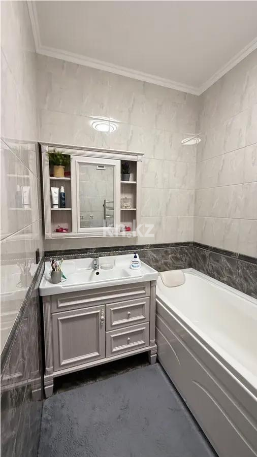 Продажа 3-комнатной квартиры, 96.3 м² в Алматы - фото 4