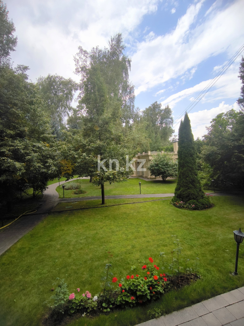 Продажа 8-комнатного дома, 903 м², ул. Керей-Жанибек хандар - Продажа домов, коттеджей в Алматы фото 2 из 3