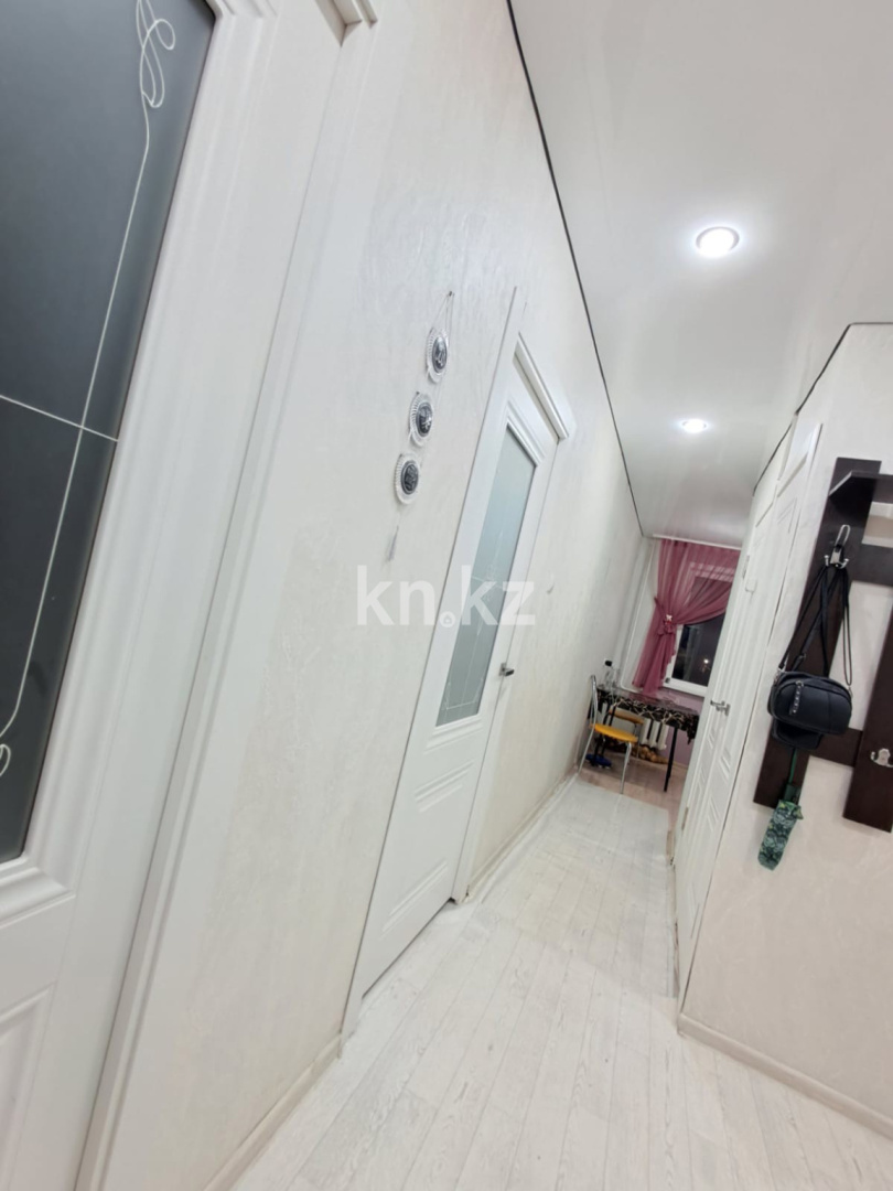 Продажа 3-комнатной квартиры, 63 м² - Недвижимость в Уральске фото 3 из 12