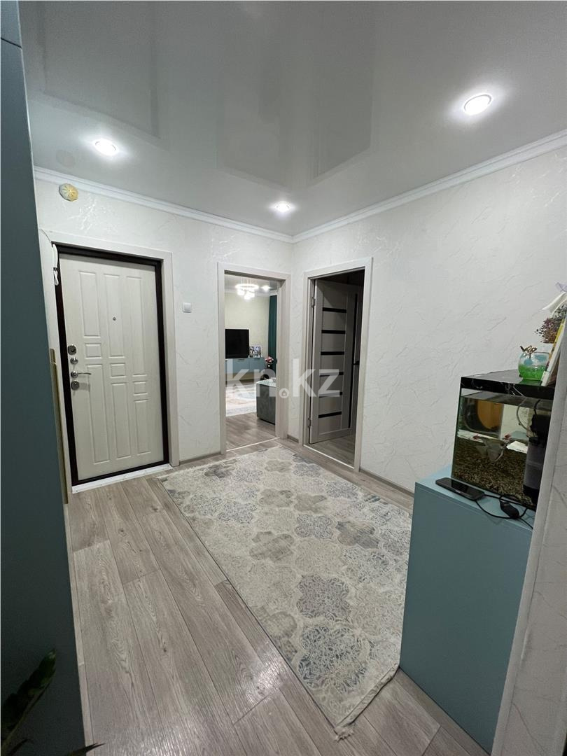 Продажа 4-комнатной квартиры, 90 м², мкр. Голубые Пруды - Продажа квартир в Караганде с фото фото 13 из 16