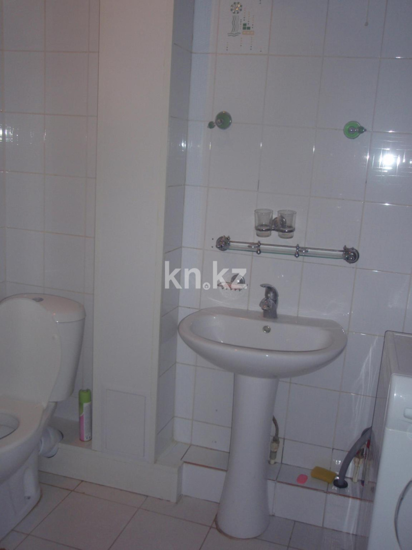 Аренда 2-комнатной квартиры посуточно, 52 м², ул. Мухита, дом  129 - Аренда жилой и коммерческой недвижимости в Уральске фото 7 из 8