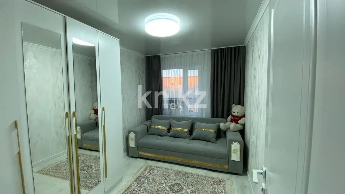 Продажа 3-комнатной квартиры, 61 м², мкр. Восток-3, дом  13 в Караганде - фото 2