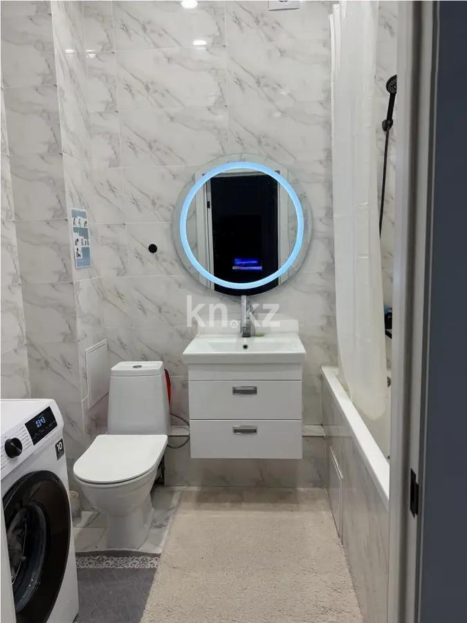 Продажа 2-комнатной квартиры, 60 м², ул. Омарова, дом  19/1 в Астане - фото 3