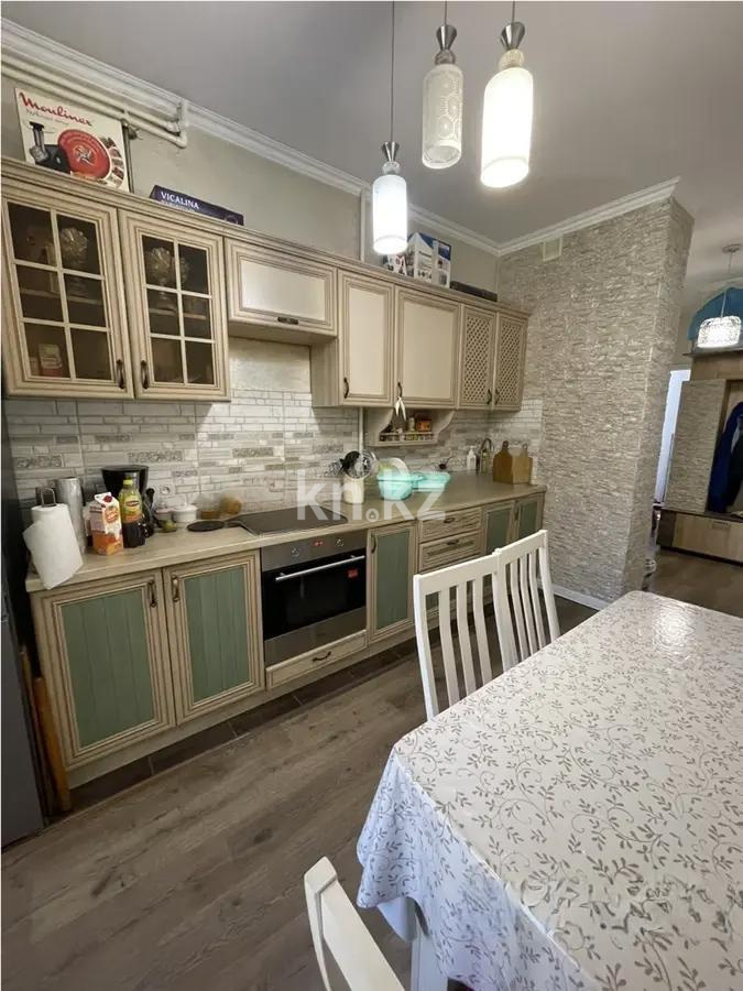 Продажа 3-комнатной квартиры, 65 м², ул. Богенбай батыра, дом  293 в Алматы - фото 4