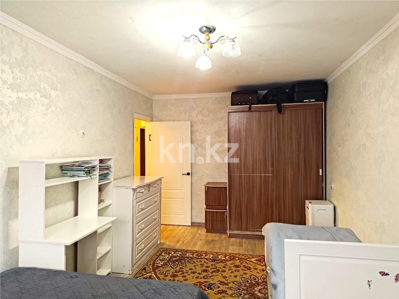 Продажа 3-комнатной квартиры, 61 м², 23-й мкр., дом  17 - Продажа  трехкомнатных квартир в Караганде с фото фото 6 из 14