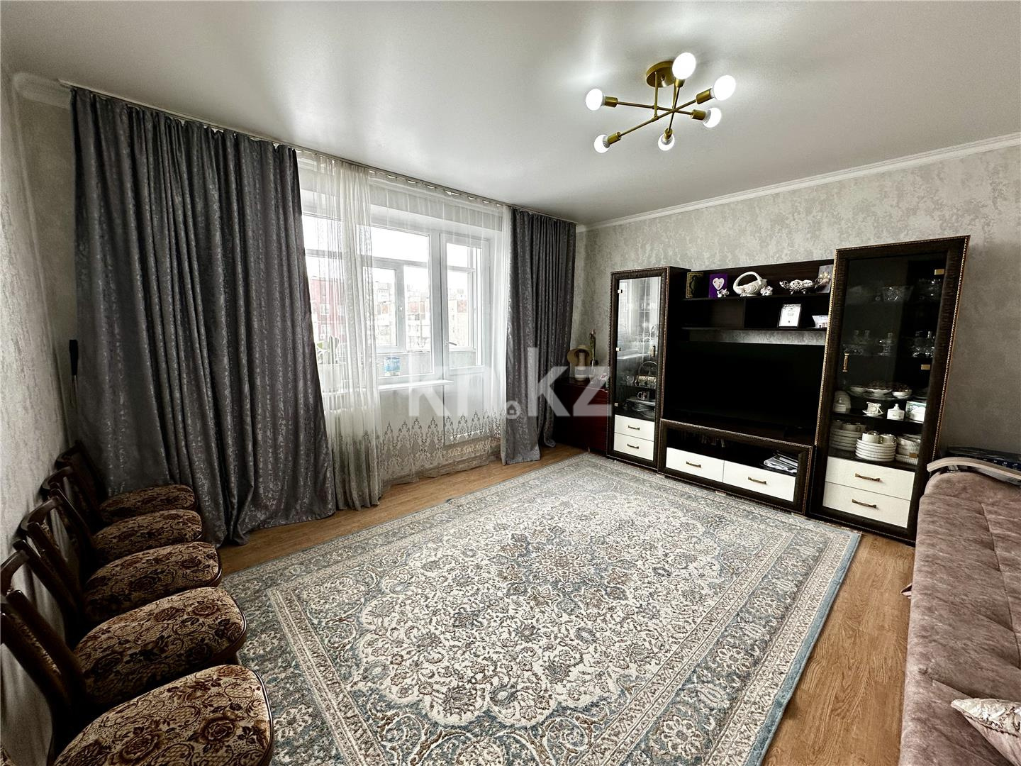 Продажа 3-комнатной квартиры, 63 м², мкр-н Гульдер-1, дом  15 - Продажа  трехкомнатных квартир в Караганде с фото фото 1 из 18