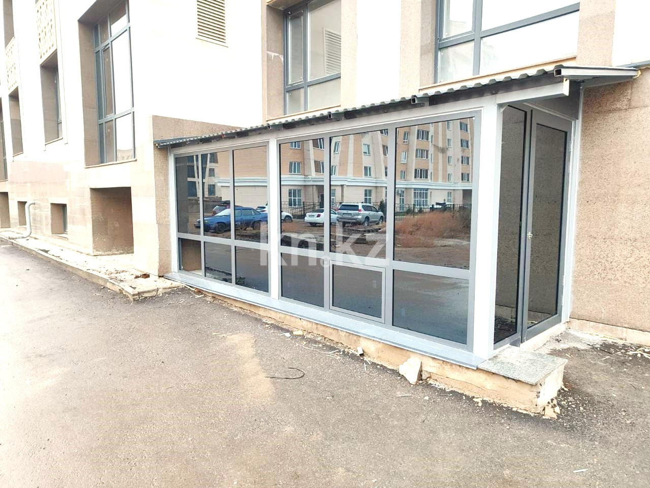 Продажа , 96.7 м², 137 учетный квартал - Продажа офисных и торговых помещений в Караганде фото 10 из 11