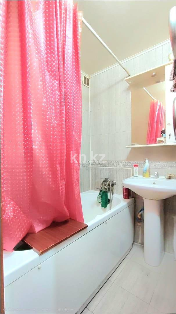 Продажа 2-комнатной квартиры, 43 м², 23 мкр. - Аренда квартир помесячно в Павлодаре фото 7 из 11