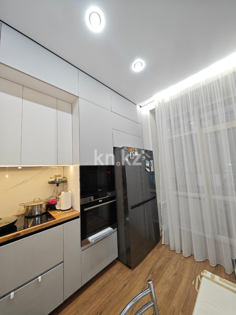 Продажа 3-комнатной квартиры, 74 м², ул. Букетова, дом  3/5 - Продажа квартир в Караганде фото 5 из 19