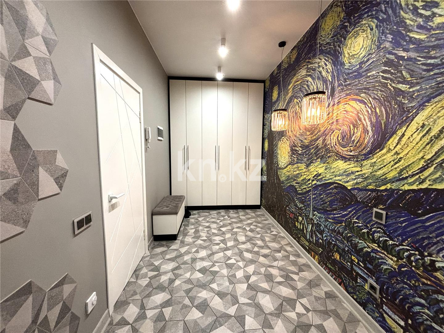 Продажа 2-комнатной квартиры, 94 м², ул. Аманжолова, дом  96/1 - Продажа  двухкомнатных квартир в новостройках Караганды фото 11 из 19