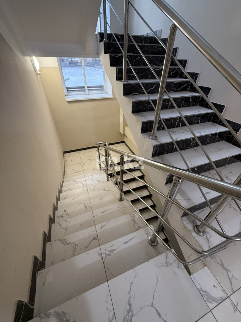 Продажа 2-комнатной квартиры, 65 м², ул. Ашимова, дом  21 в Караганде - фото 19