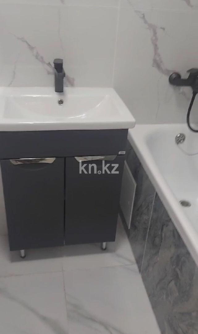 Аренда 1-комнатной квартиры, 40 м², ул. Бейбарыс Султан, дом  25/2 в Астане - фото 8