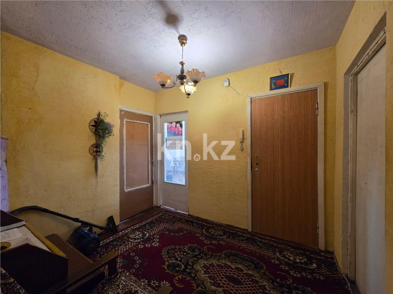 Продажа 4-комнатной квартиры, 88 м², мкр. 8-й мкр. - Продажа квартир в Темиртау фото 11 из 15