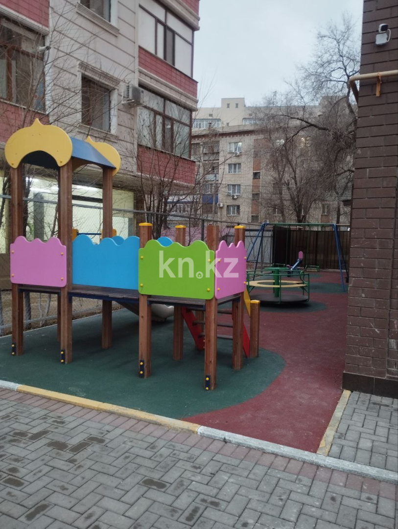 Продажа 2-комнатной квартиры, 72.3 м², ул. Алии Молдагуловой - Продажа квартир в Уральске фото 17 из 17