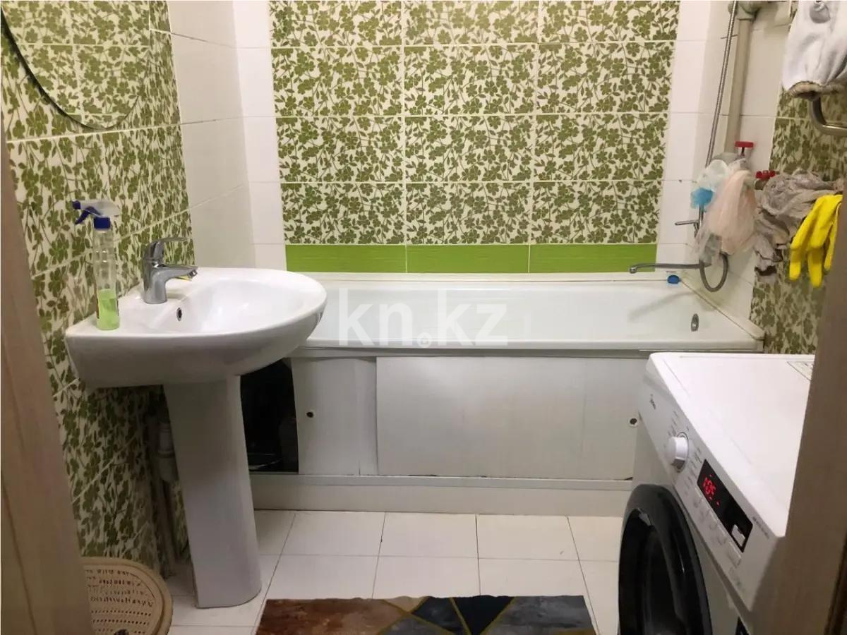 Продажа 3-комнатной квартиры, 80 м², пр. Кошкарбаева, дом  46/1 - Продажа квартир в Казахстане фото 3 из 4