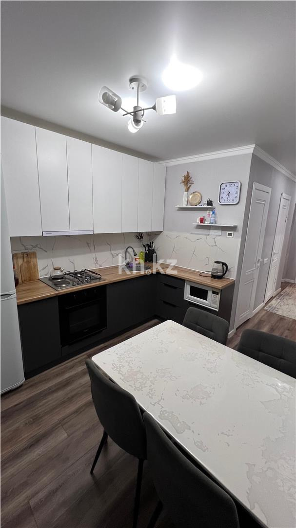 Продажа 3-комнатной квартиры, 65 м², ул. Рыскулова - Продажа  трехкомнатных квартир в Караганде фото 11 из 22