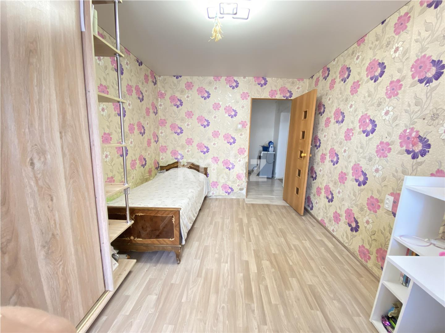 Продажа 4-комнатной квартиры, 77 м², мкр-н 11а, дом  26 - Продажа  четырехкомнатных квартир в Караганде фото 8 из 16