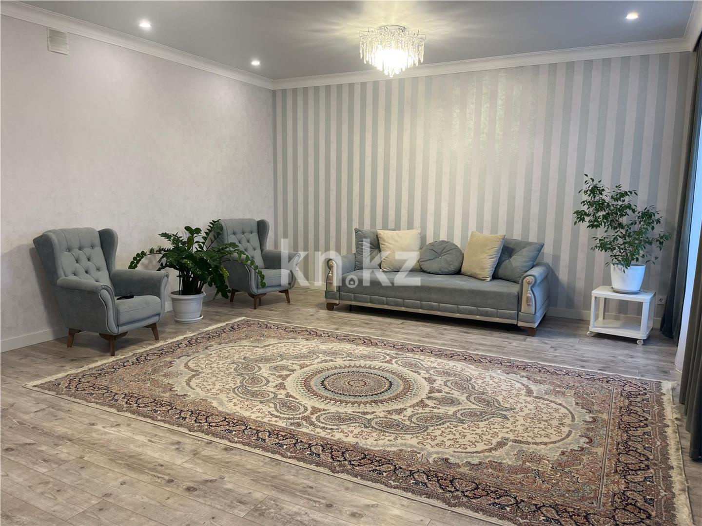 Продажа 4-комнатной квартиры, 126 м², ул. Сатпаева в Астане - фото 2