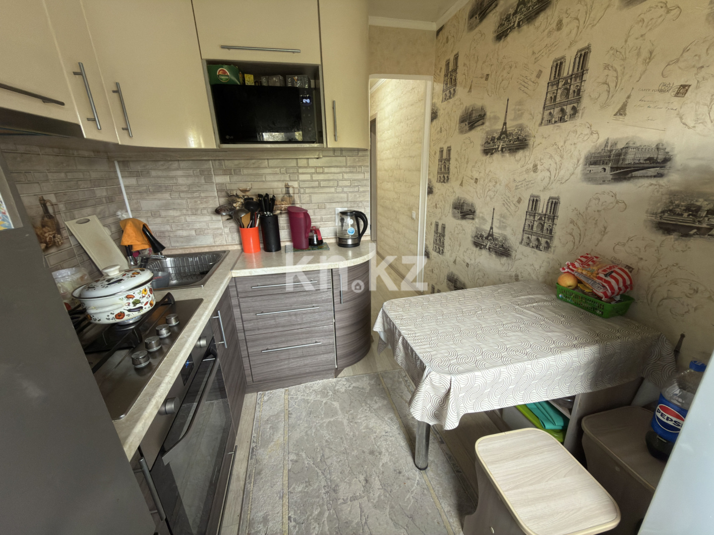 Продажа 3-комнатной квартиры, 47.1 м², пр. Республики, дом  30 - Продажа квартир в Караганде фото 8 из 13