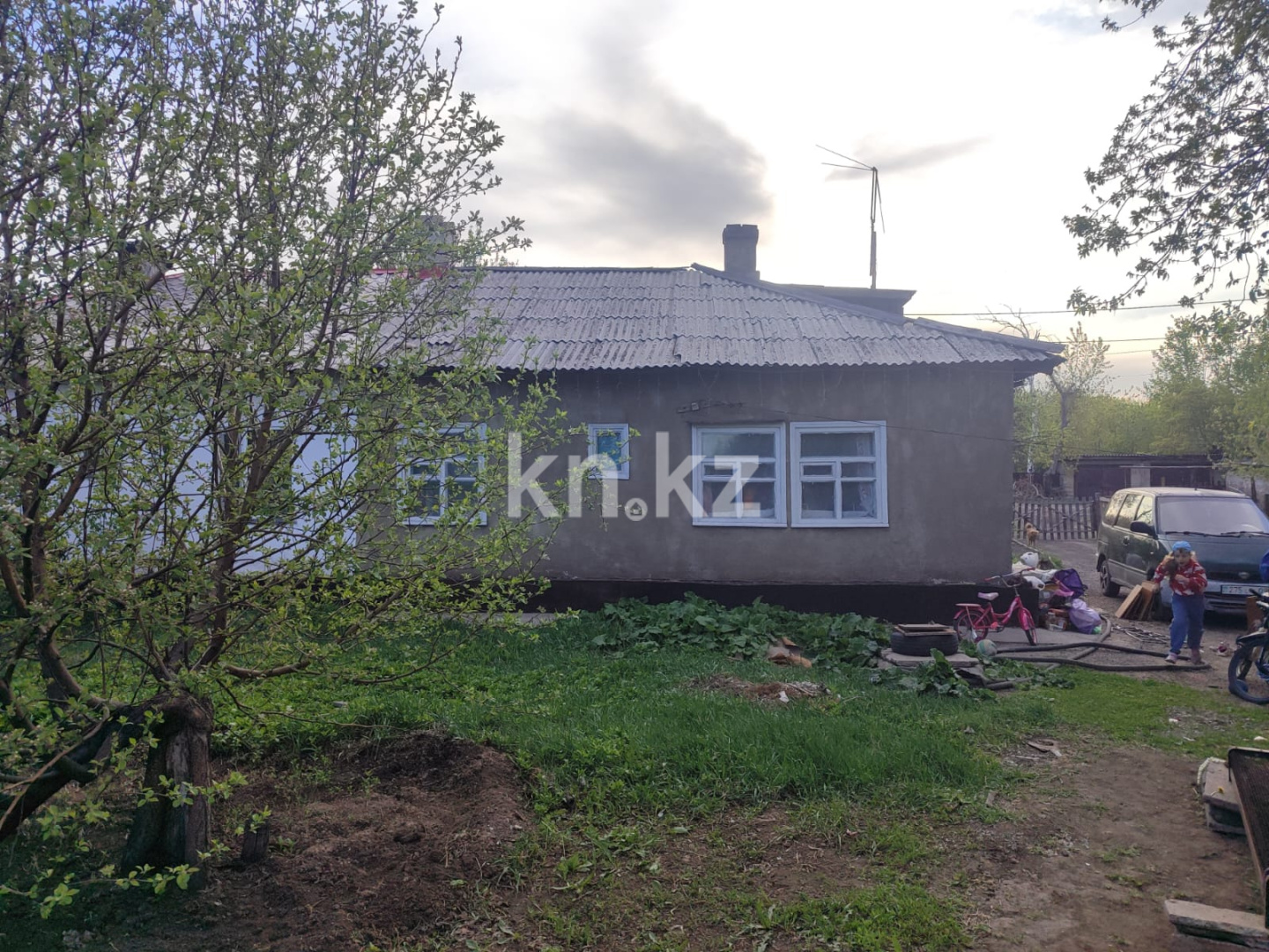 Продажа 4-комнатного дома, 60 м², ул. Пржевальского - Продажа  четырехкомнатных домов, коттеджей в Караганде без посредников с фото фото 1 из 13