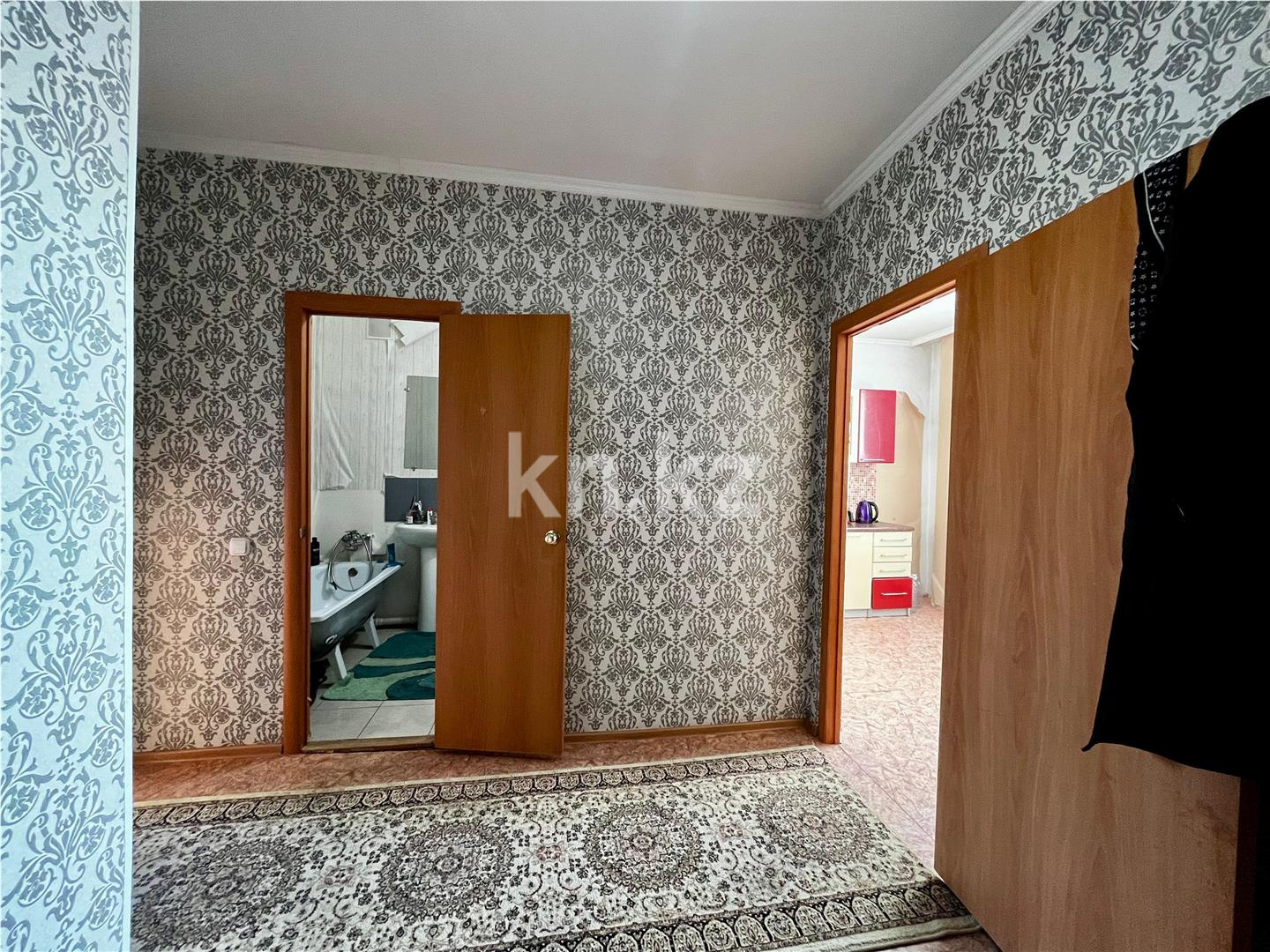 Продажа 1-комнатной квартиры, 40 м² - Продажа однокомнатных квартир в Караганде - страница 2 фото 9 из 12