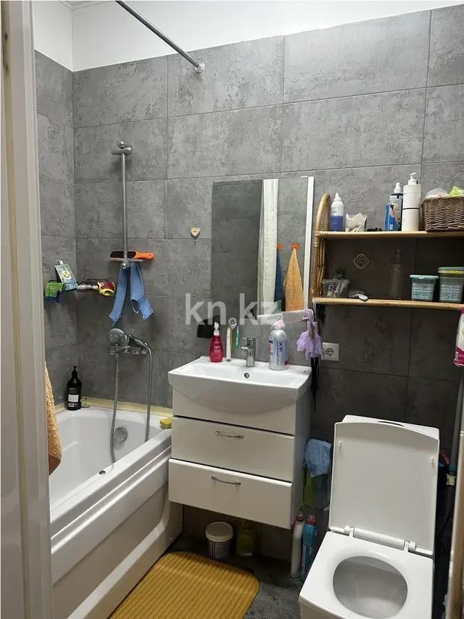 Продажа 3-комнатной квартиры, 65 м² в Алматы - фото 4