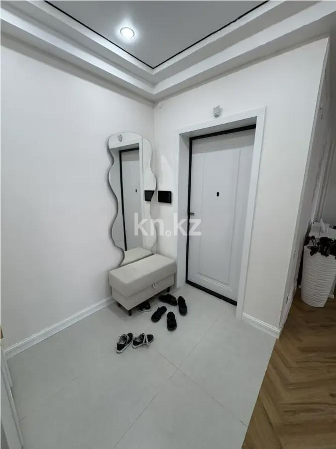 Продажа 4-комнатной квартиры, 140.8 м², ул. Орынбор, дом  12 в Астане - фото 2