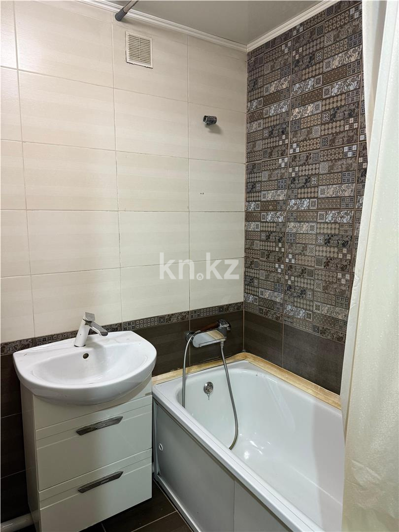 Продажа 3-комнатной квартиры, 64 м², ул. Пичугина - Продажа квартир в Казахстане фото 7 из 9