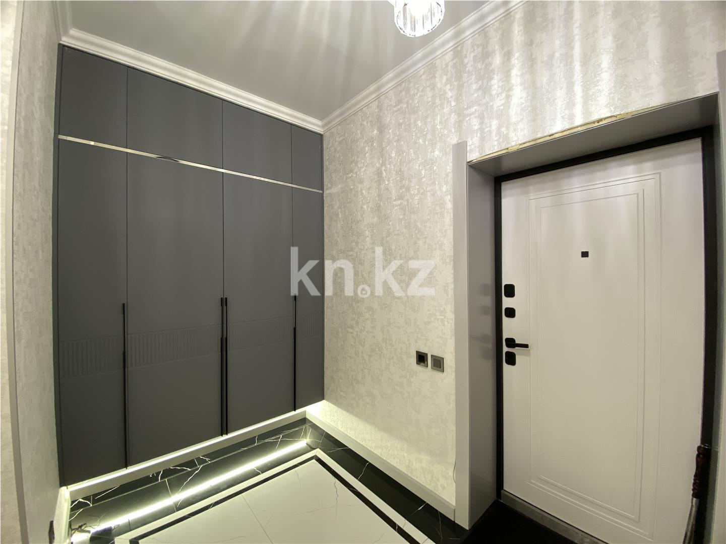 Продажа 3-комнатной квартиры, 128 м², пер. Сарыкенгир - Продажа квартир в Астане фото 29 из 33