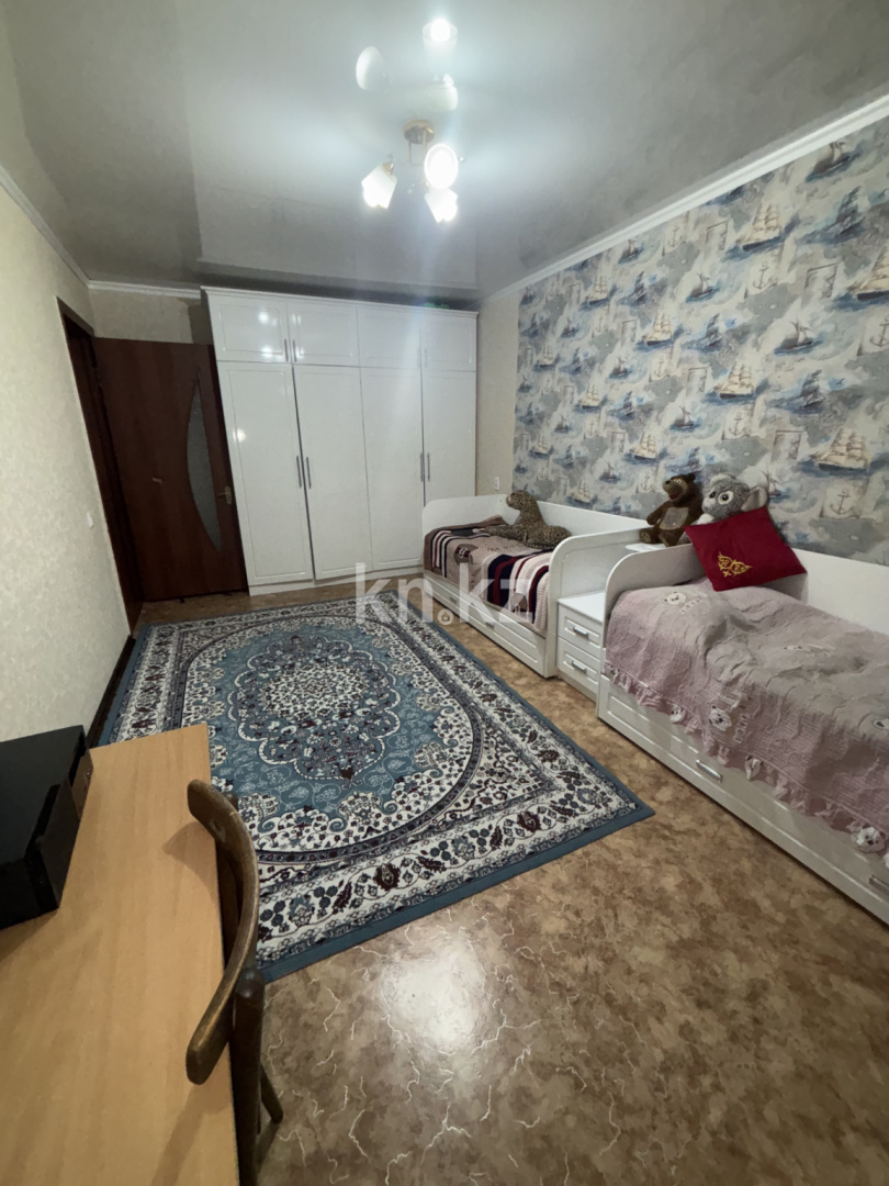 Продажа 3-комнатной квартиры, 62 м², мкр-н 11а, дом  9 в Караганде - фото 4