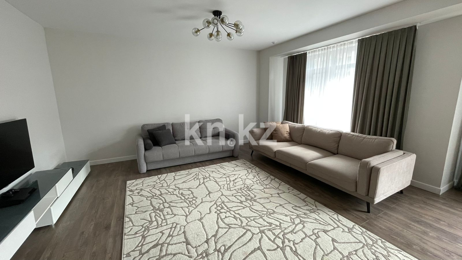 Продажа 4-комнатной квартиры, 130 м² в Астане - фото 2