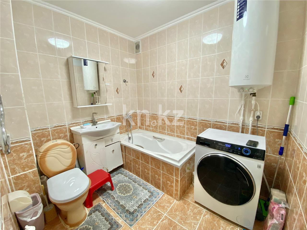 Продажа 4-комнатной квартиры, 76 м², ул. Университетская, дом  17/2 - Продажа квартир в Караганде фото 18 из 19