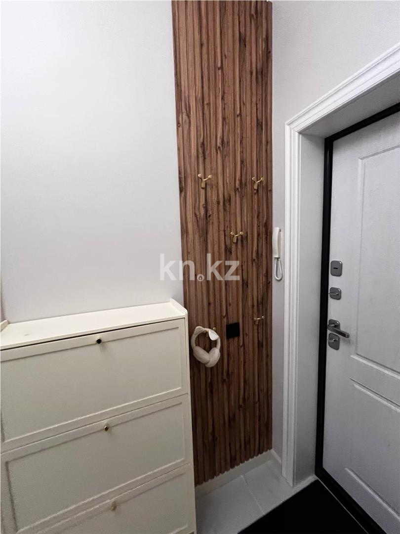 Продажа 3-комнатной квартиры, 68 м², ул. Дюсембекова - Продажа и аренда недвижимости в Караганде фото 37 из 52