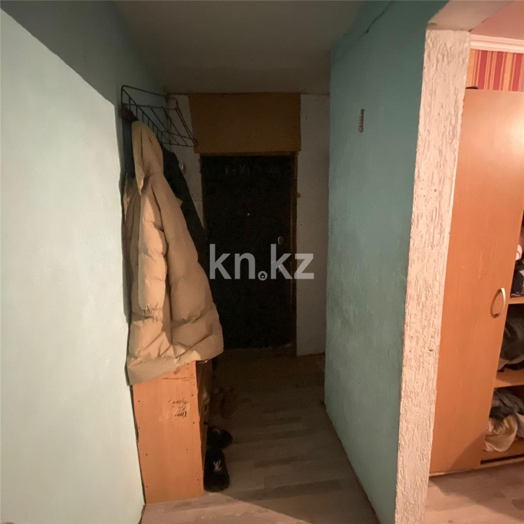 Продажа 3-комнатной квартиры, 63 м², мкр-н Восток-2 в Караганде - фото 9