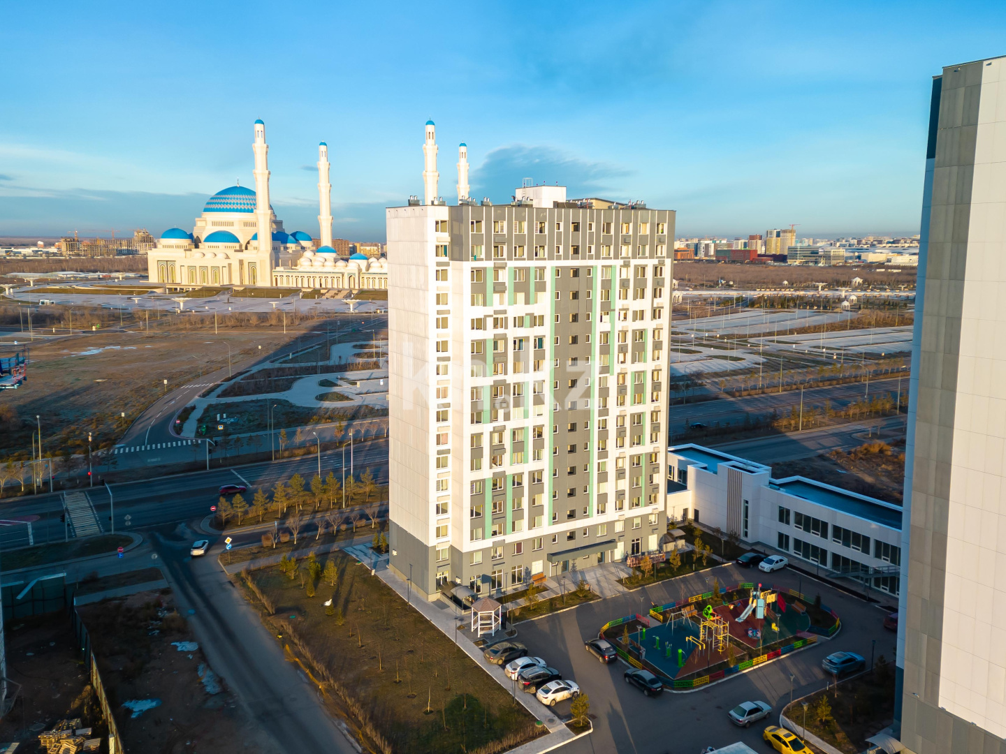 Продажа 2-комнатной квартиры, 52 м², пр. Мангилик Ел, дом  72/1 в Астане - фото 9