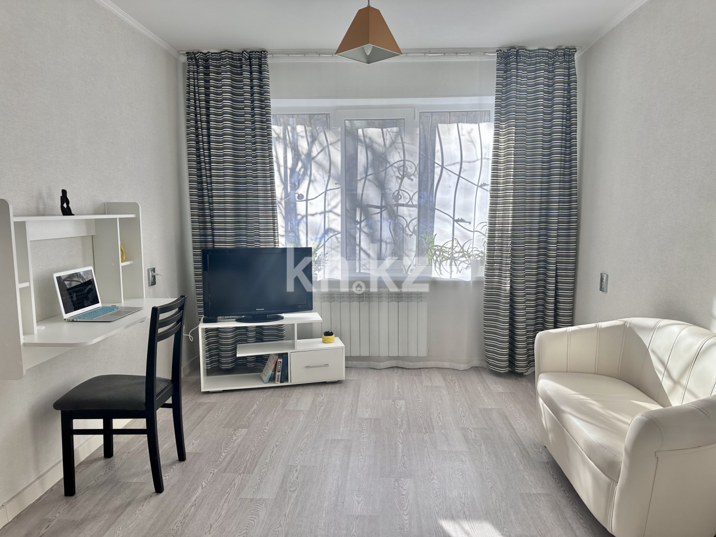 Аренда 2-комнатной квартиры посуточно, 48 м², ул. Си Синхая, дом  18 - Гагарина - Аренда  двухкомнатных квартир посуточно в Алматы фото 5 из 21