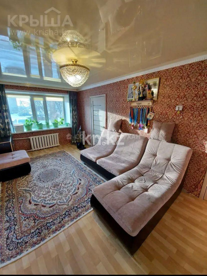 Продажа 3-комнатной квартиры, 43.3 м², 12мкр, дом  47 - Продажа квартир в Караганде фото 1 из 12