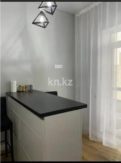 Продажа 1-комнатной квартиры, 39 м², ул. Орынбор, дом  12 в Астане - фото 2