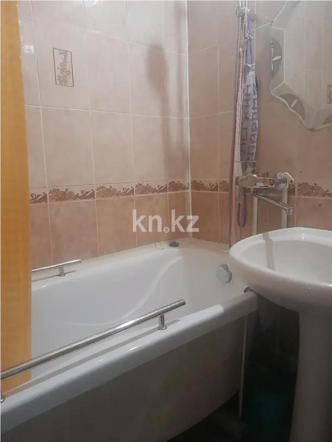 Продажа 3-комнатной квартиры, 68 м², мкр-н Мамраева (Восток-5), дом  41 в Караганде - фото 5