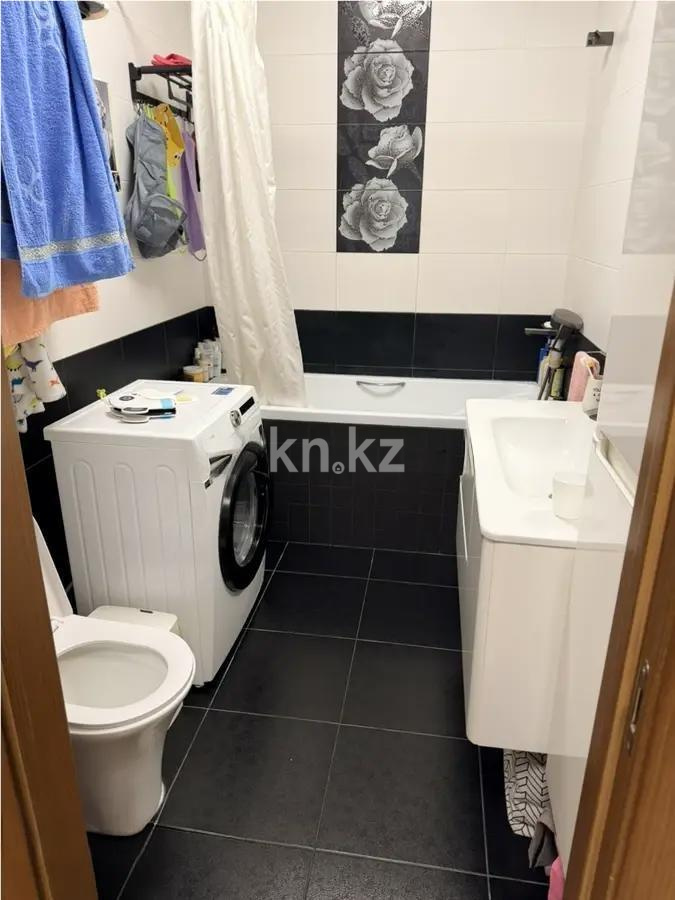 Продажа 2-комнатной квартиры, 95 м², ул. Жазылбека, дом  20 в Алматы - фото 4