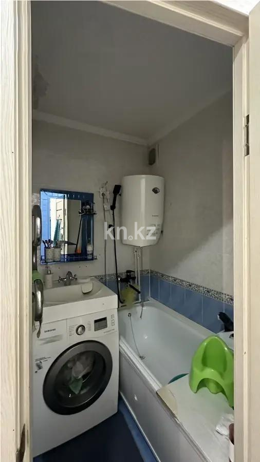 Продажа 3-комнатной квартиры, 64 м², 2 кв-л, дом  30 - Продажа квартир в Караганде фото 5 из 6