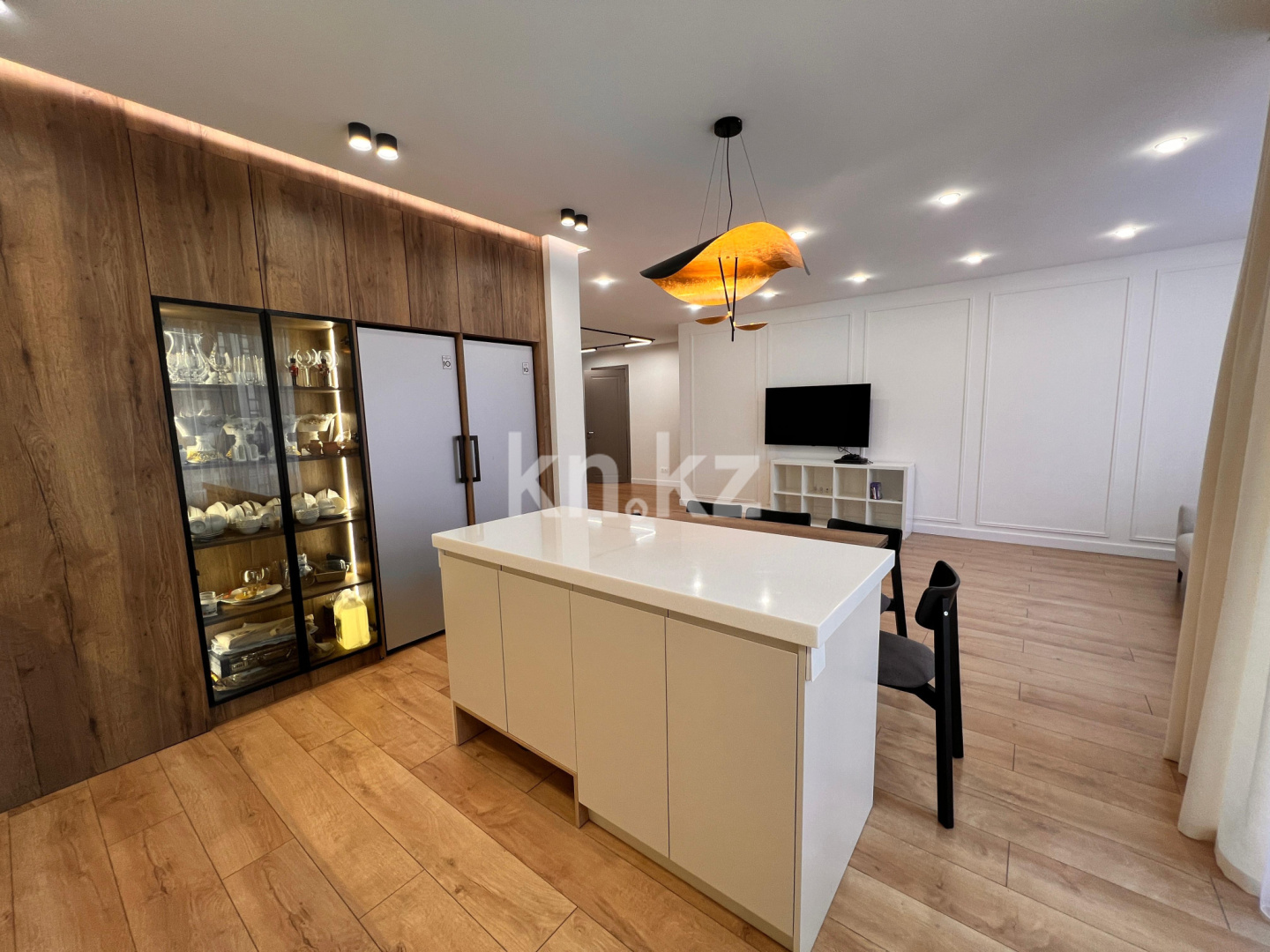 Продажа 4-комнатной квартиры, 124 м², пр. Туран, дом  57/3 - ул. Бухар жырау - Продажа  четырехкомнатных квартир в новостройках Астаны без посредников фото 1 из 12