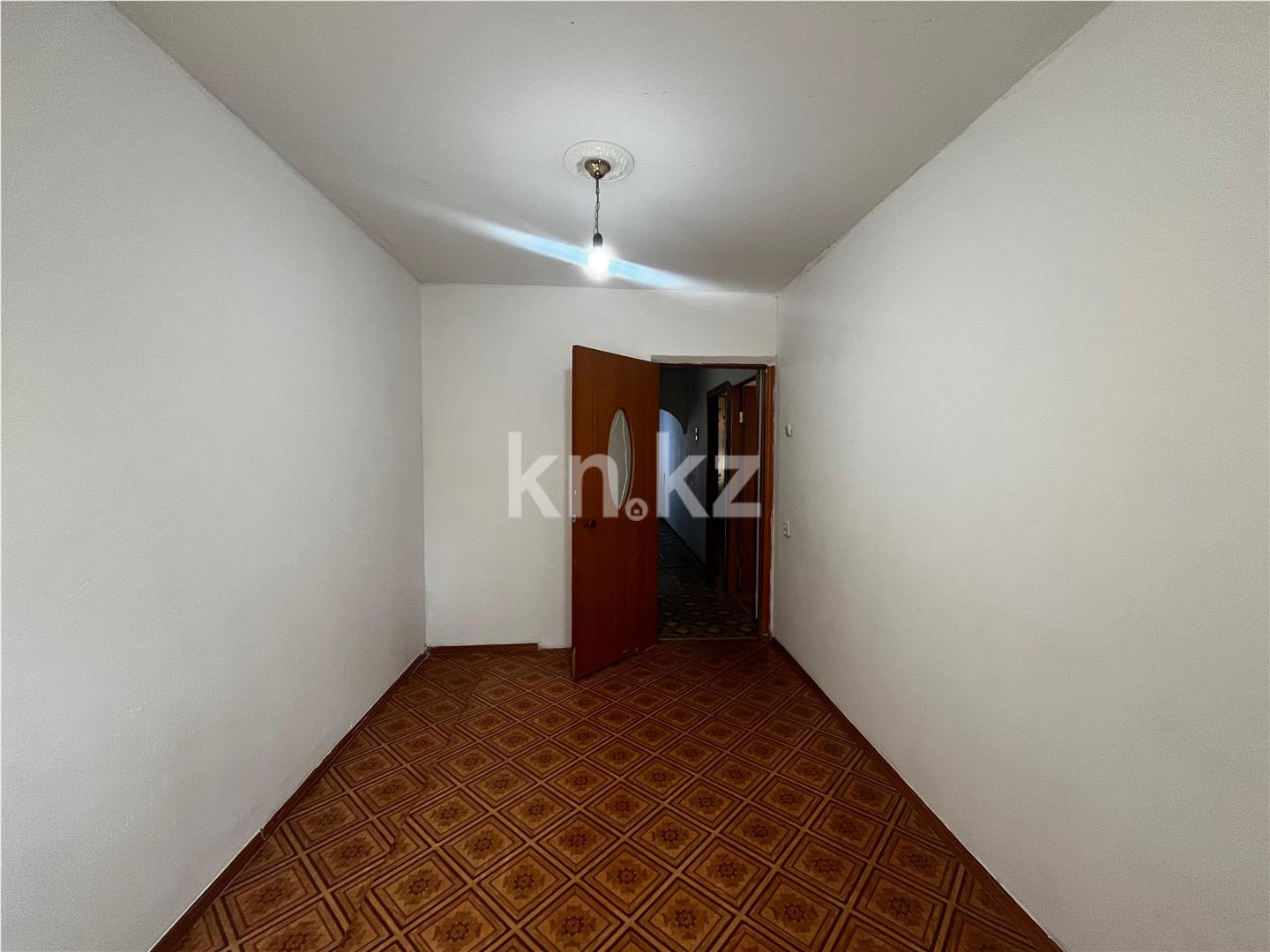 Продажа 3-комнатной квартиры, 62 м², мкр-н 14 - Продажа квартир в Караганде фото 4 из 12