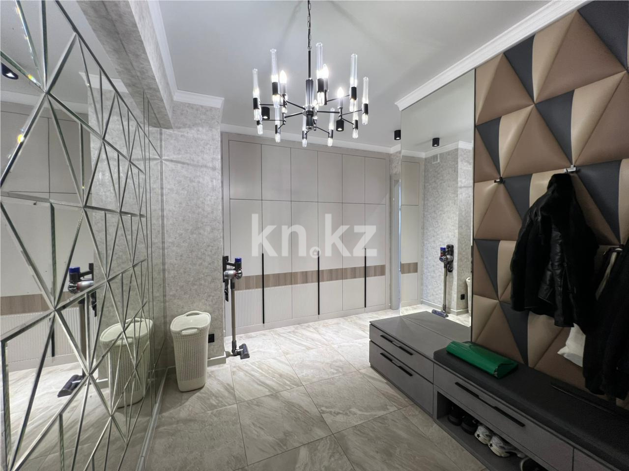 Продажа 3-комнатной квартиры, 131 м² - Продажа квартир в кирпичном доме в Казахстане - страница 5 фото 16 из 22