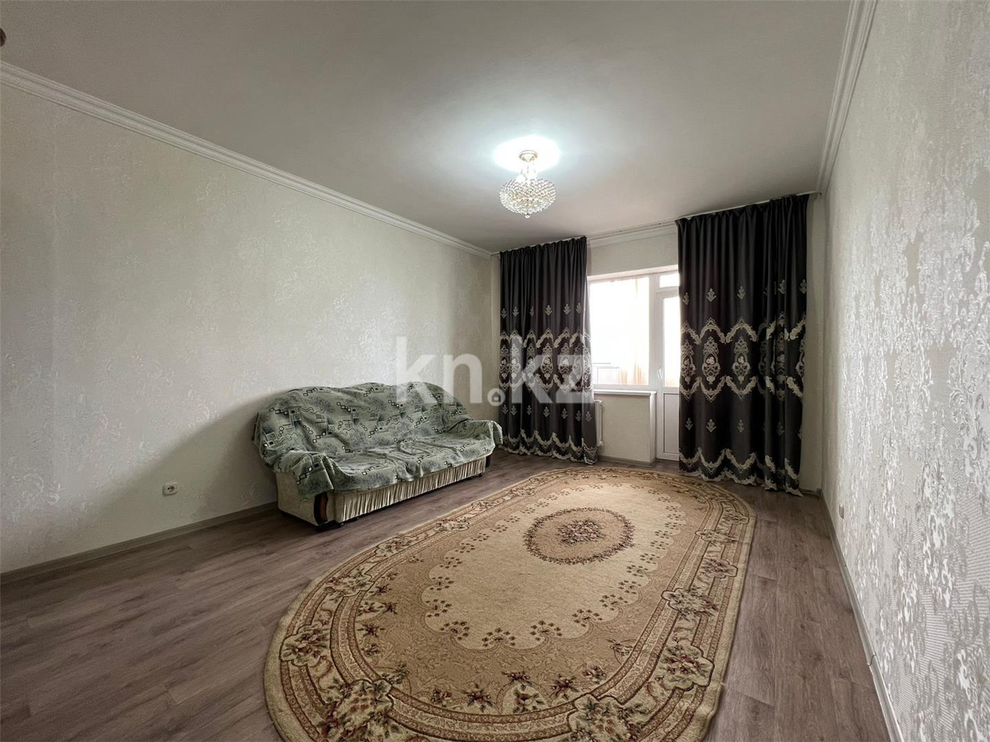 Продажа 3-комнатной квартиры, 80 м², пр. Шахтеров, дом  74 в Караганде - фото 3